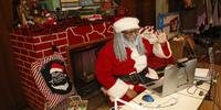 Papai Noel tem realizado visitas de forma online nos Estados Unidos