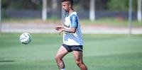 Matheus Henrique afirma que Grêmio já superou eliminação diante do Santos