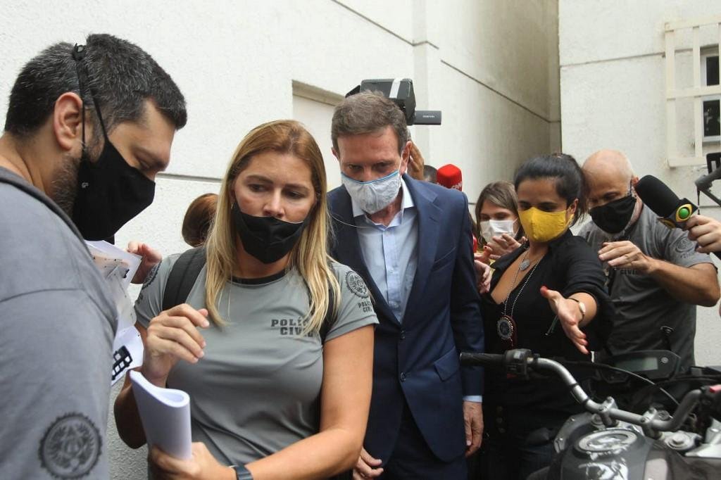 Opera&ccedil;&atilde;o prendeu preventivamente seis investigados, entre eles o prefeito Marcelo Crivella