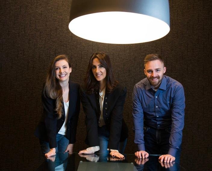 S&oacute;cios da BeeTouch, uma Digital Health Startup, criada pela psic&oacute;loga Ana Carolina Peuker (ao centro)