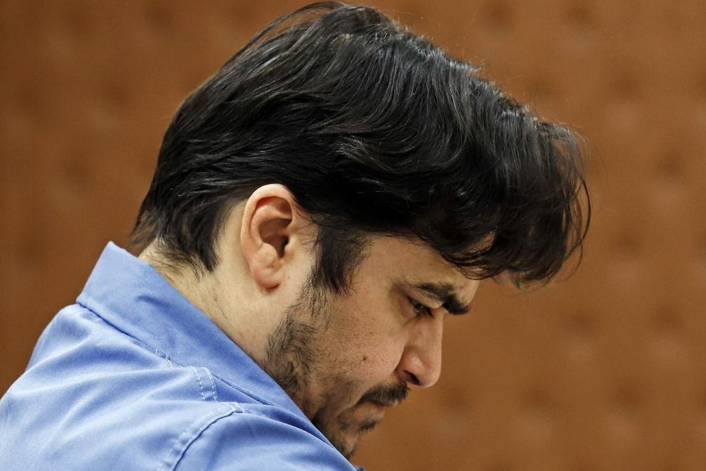 Ir&atilde; condenou &agrave; morte e executou por enforcamento o diretor do canal do Telegram Amadnews, Ruhollah Zam