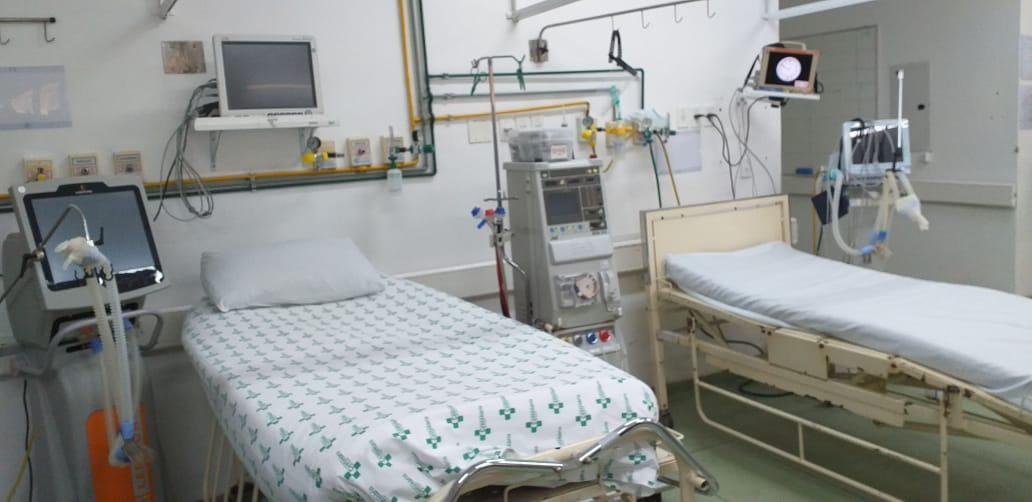 Os oito leitos da Cl&iacute;nica A, destinados para pacientes oncol&oacute;gicos, passaram a receber casos de Covid-19