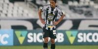 Ao todo, foram 27 jogos e apenas três gols de Honda com a camisa do Botafogo