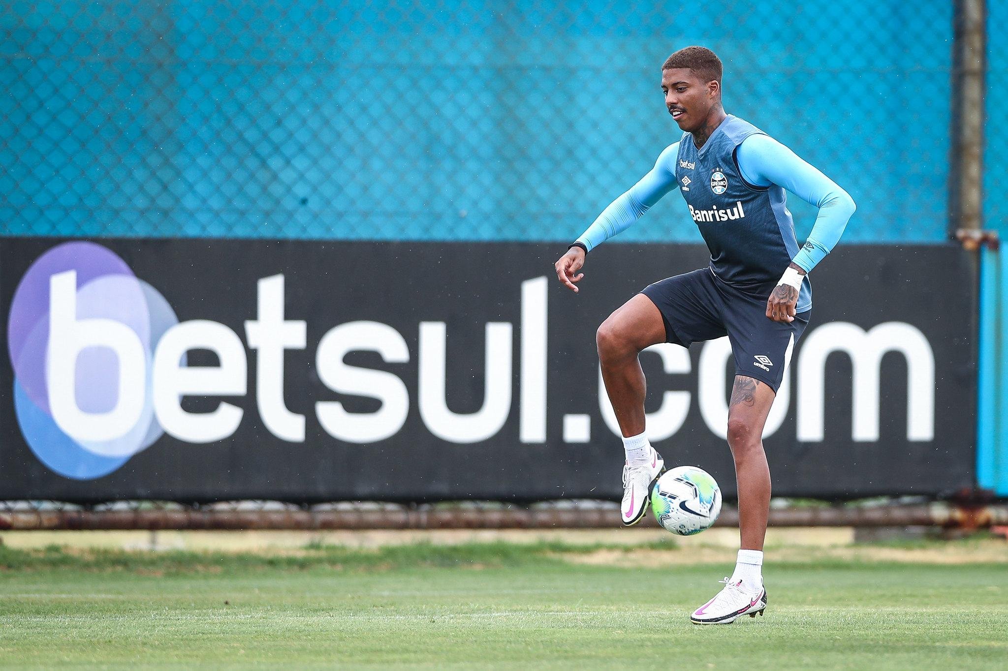 Jean Pyerre desperta interesse do Ajax