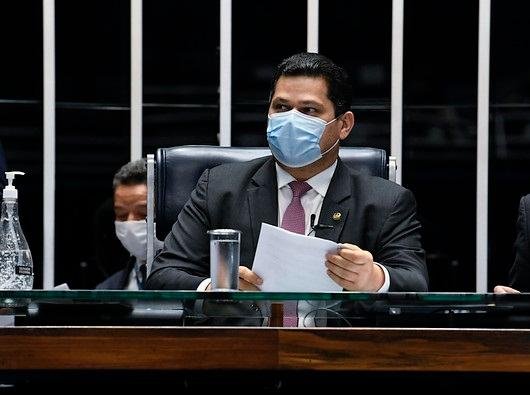 Para Alcolumbre, invas&atilde;o no Congresso representa "desprezo ao resultado das elei&ccedil;&otilde;es&rdquo;