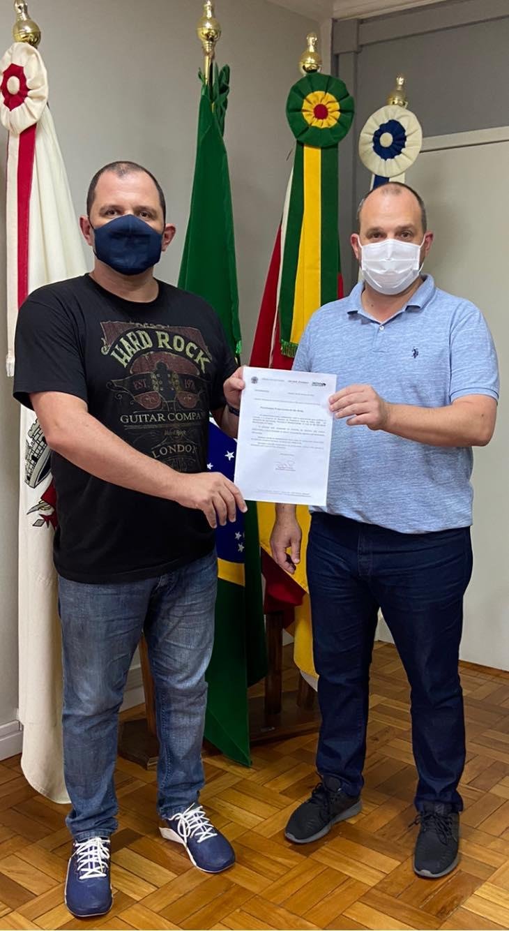 Confirma&ccedil;&atilde;o de investimento de apoio &agrave; infraestrutura operacional da agricultura familiar foi recebida pelo prefeito Eduardo Bonotto