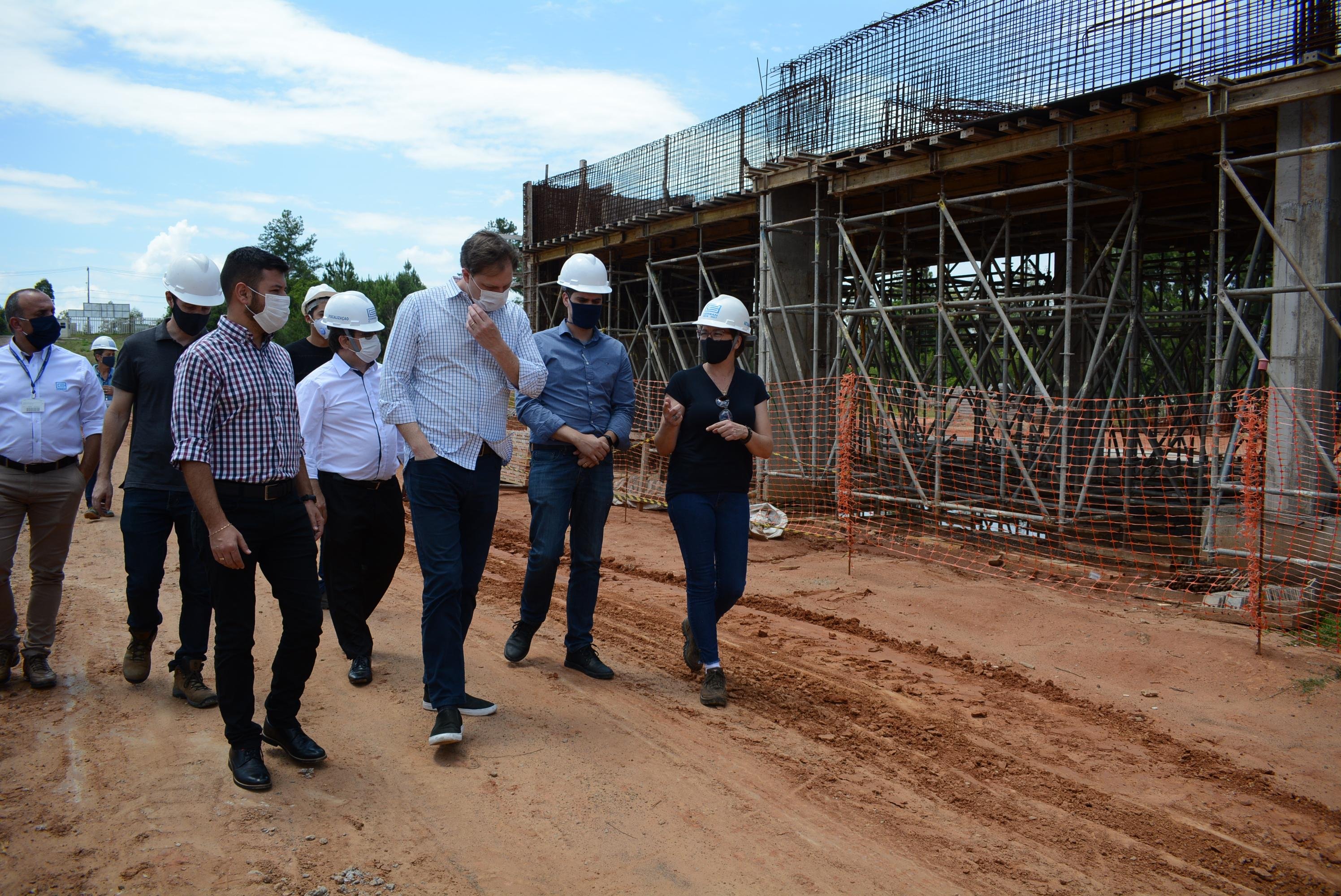 A amplia&ccedil;&atilde;o da rede de esgoto da cidade contempla ainda a constru&ccedil;&atilde;o da Esta&ccedil;&atilde;o de Tratamento de Esgoto
