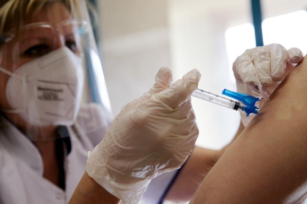 EUA registraram mais de 290.000 infec&ccedil;&otilde;es em 24 horas na sexta