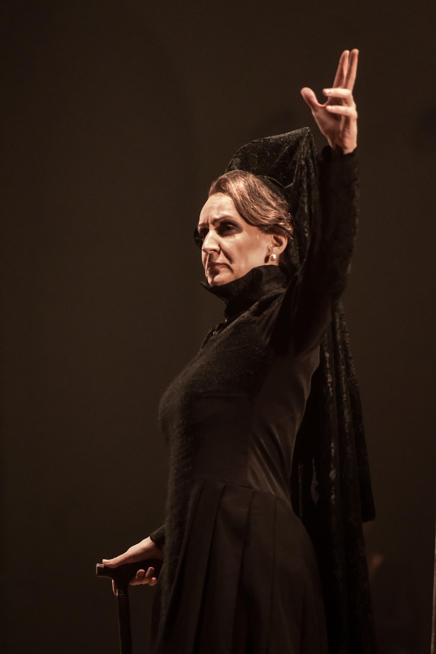 S&iacute;lvia Canarim no espet&aacute;culo "A Casa"
