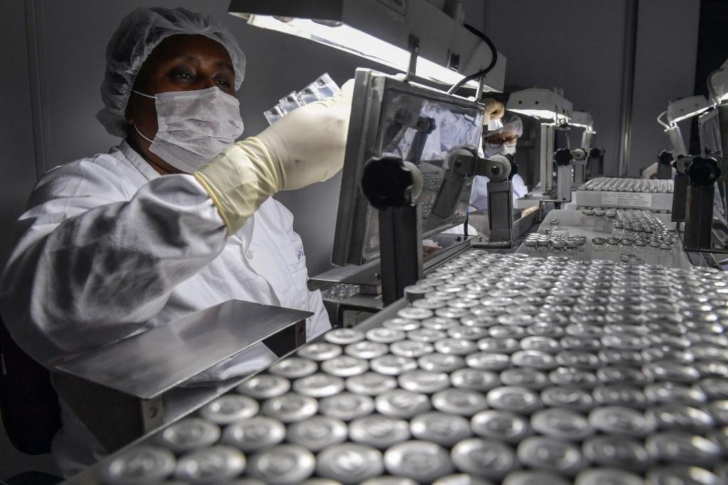 Sa&uacute;de afirmou que n&atilde;o poder&aacute; delegar ao governo paulista a distribui&ccedil;&atilde;o das vacinas.