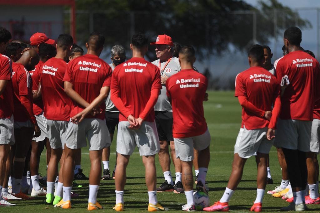 Inter encerrou a prepara&ccedil;&atilde;o para enfrentar o S&atilde;o Paulo com um treino na manh&atilde; desta ter&ccedil;a-feira no CT do Parque Gigante
