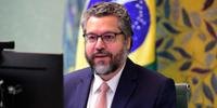 Analistas são unânimes em atribuir a erros da política externa brasileira parte das dificuldades do Brasil nas negociações por insumos e vacinas contra a Covid-19
