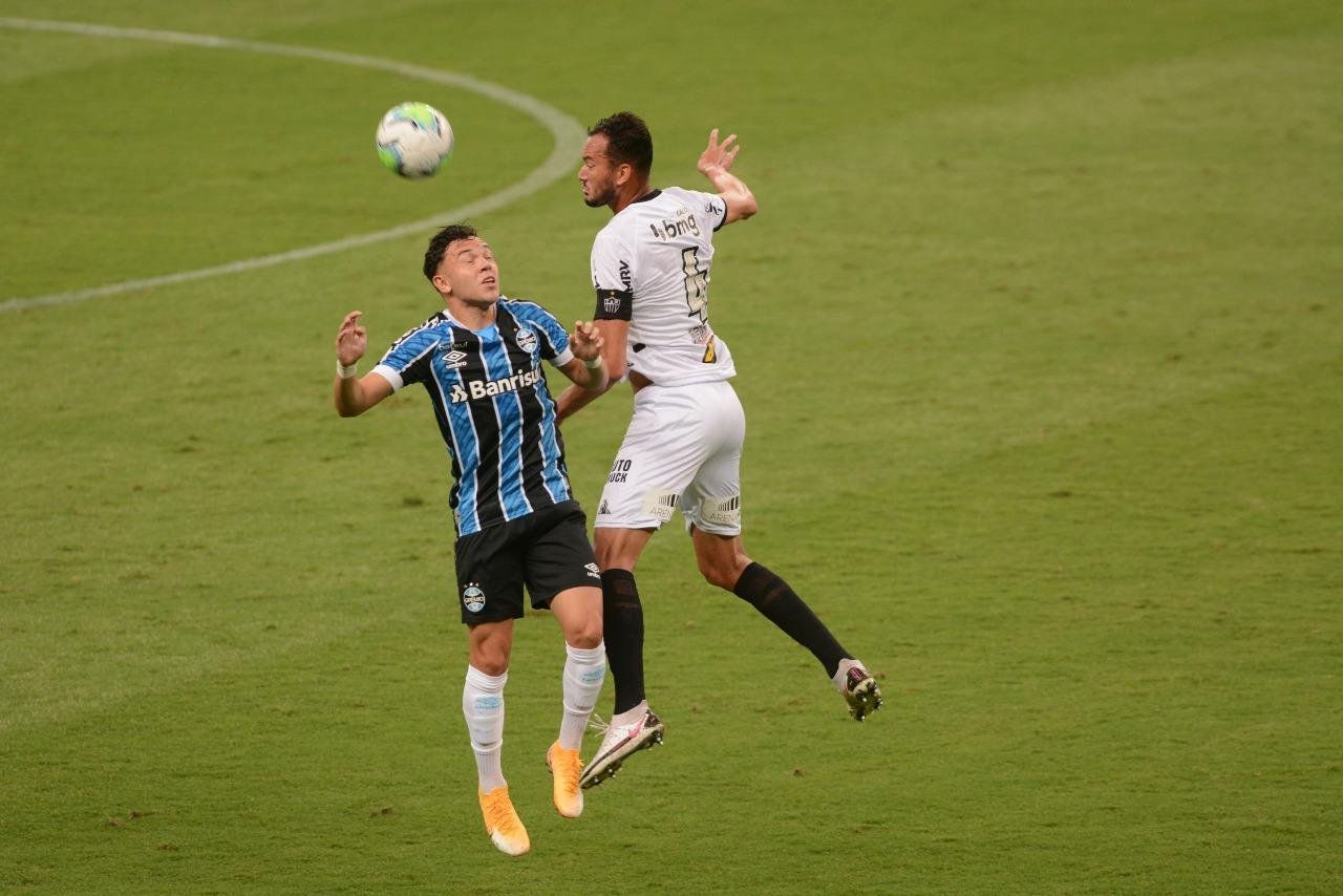 Equipes se enfrentaram nesta noite na Arena