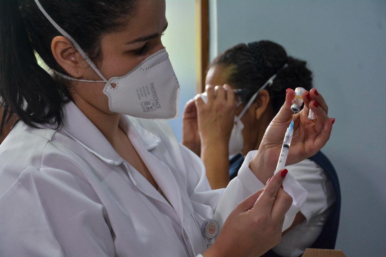 Neste primeiro momento, a Capital recebeu 51 mil doses da vacina CoronaVac
