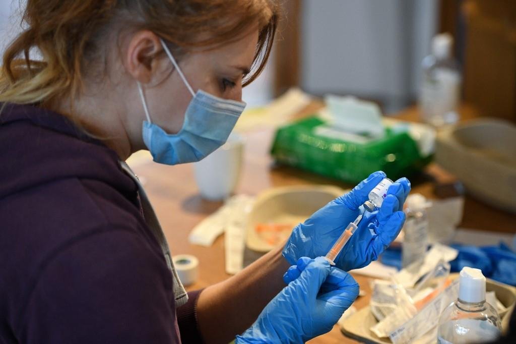 Uni&atilde;o Europeia assinou um total de seis contratos com empresas farmac&ecirc;uticas