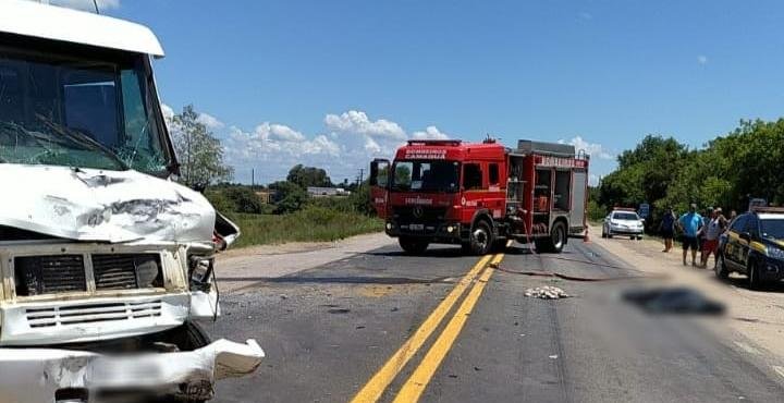 Pol&iacute;cia Rodovi&aacute;ria Federal, Samu e 8&ordm; Batalh&atilde;o de Bombeiros Militar foram acionados