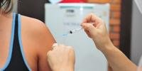 Denunciantes de pessoas que furarem a fila da vacinação da Covid-19 terão o nome resguardado pelo Ministério Público e Secretaria Estadual de Saúde