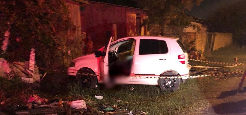 Carro estava abandonado na rua 27