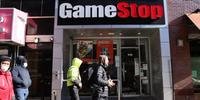 A GameStop subiu 18% na segunda-feira, depois 93% na terça e nada menos que 135% na quarta