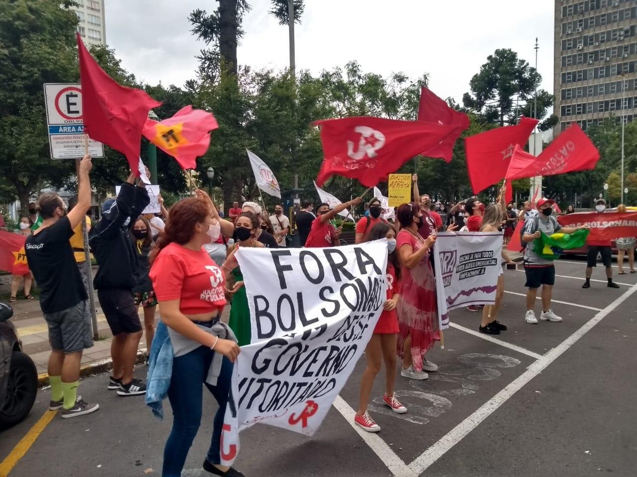 Caxias do Sul tamb&eacute;m registrou protestos contra Jair Bolsonaro