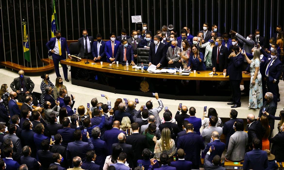 Ainda quando eram candidatos aos cargos, Pacheco e Lira se manifestaram a favor de uma nova rodada do benef&iacute;cio