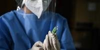 OMS defende acordos entre empresas para aumentar a produção global das vacinas