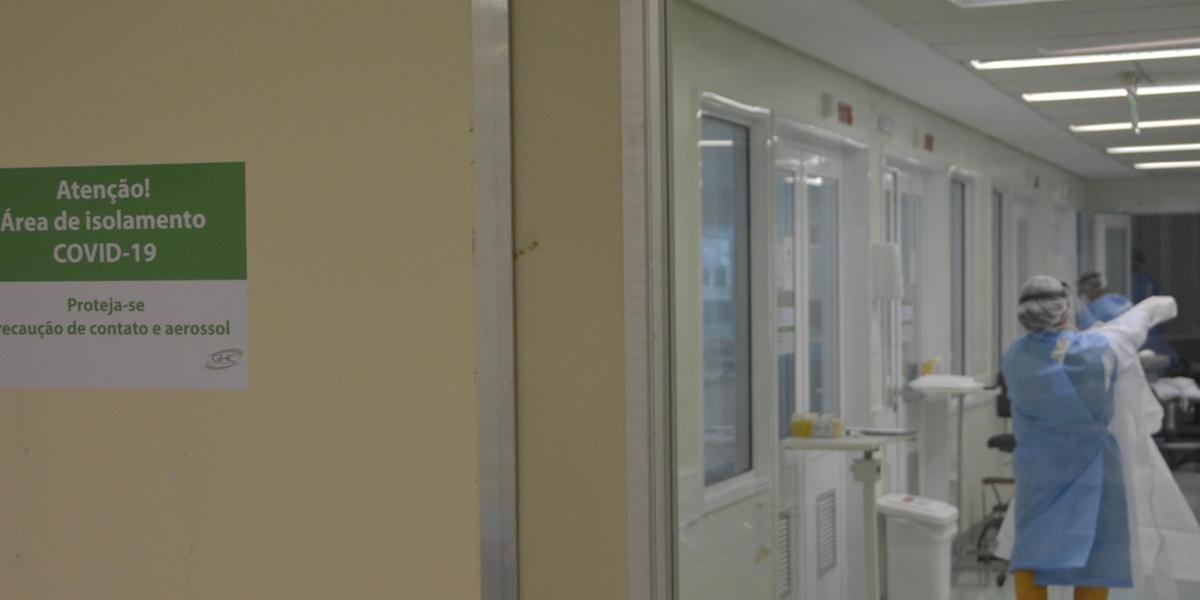 No RS, a taxa de ocupa&ccedil;&atilde;o de pacientes em geral em UTIs adulto &eacute; de 74%, com 1.978 dos 2.673 leitos dispon&iacute;veis