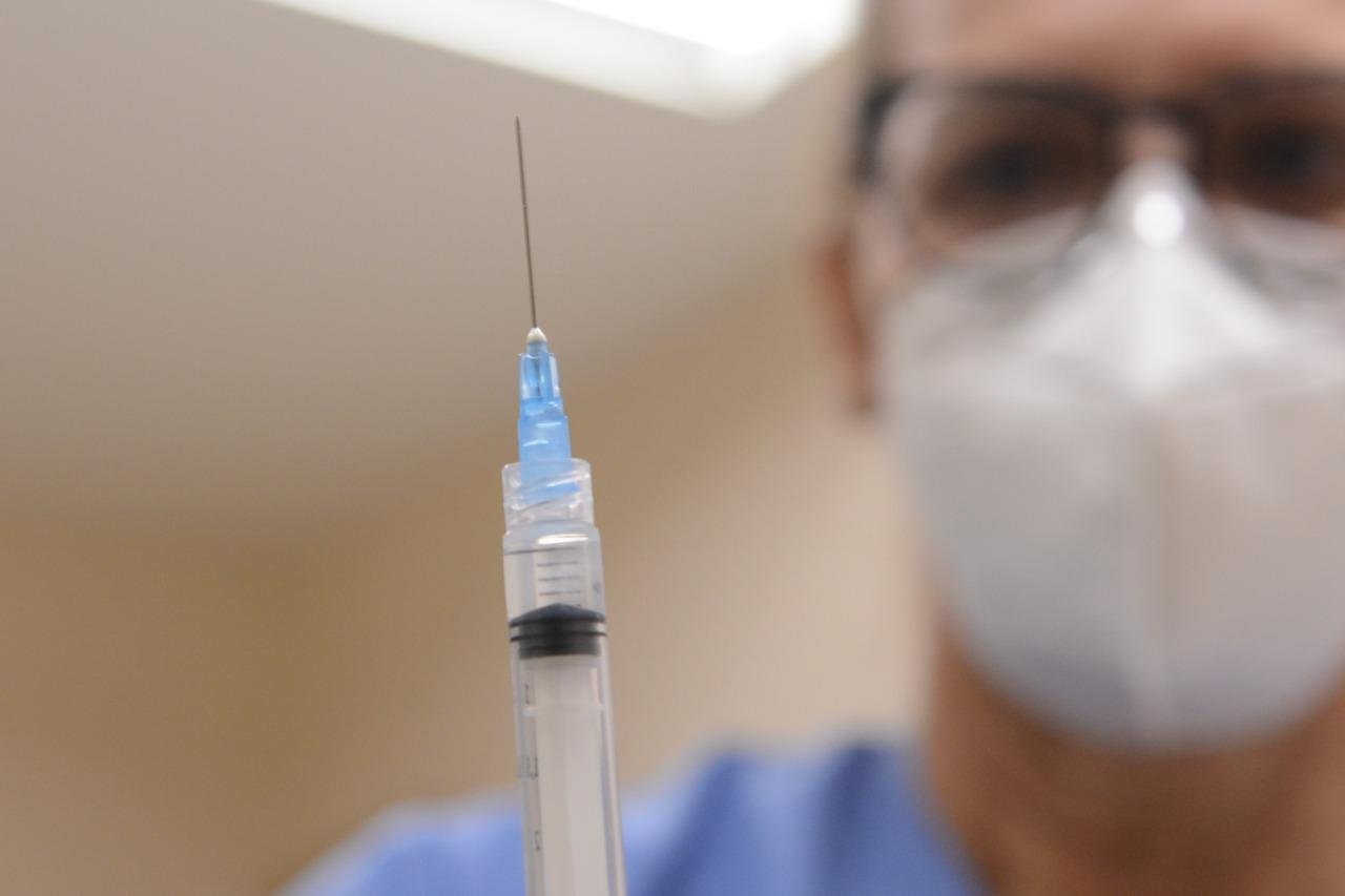 Secretaria da Sa&uacute;de destinar&aacute; seis mil doses de vacinas contra o coronav&iacute;rus