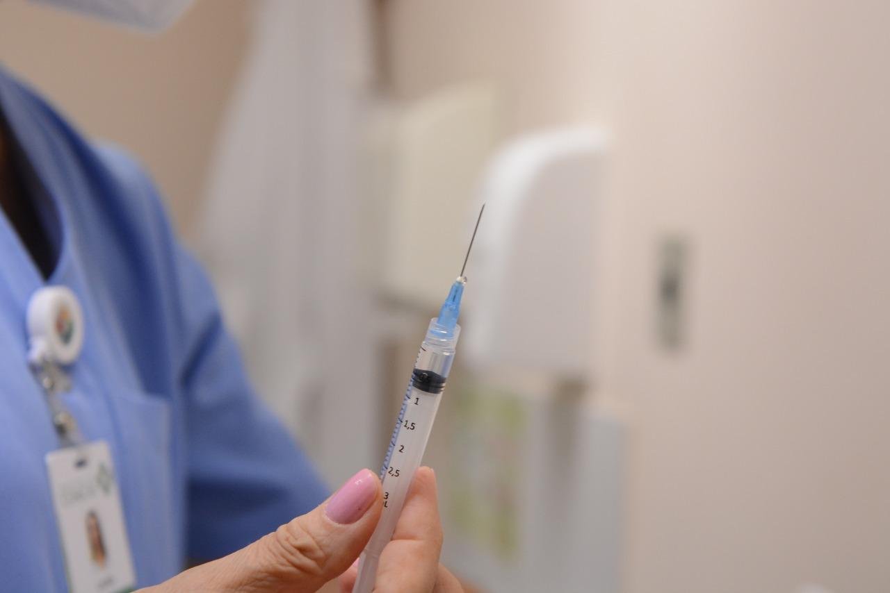 Coletores de res&iacute;duos hospitalares buscam direito &agrave; vacina&ccedil;&atilde;o contra a Covid-19