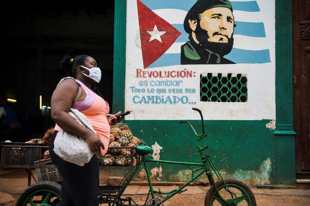 Cuba deve se abrir para o setor privado