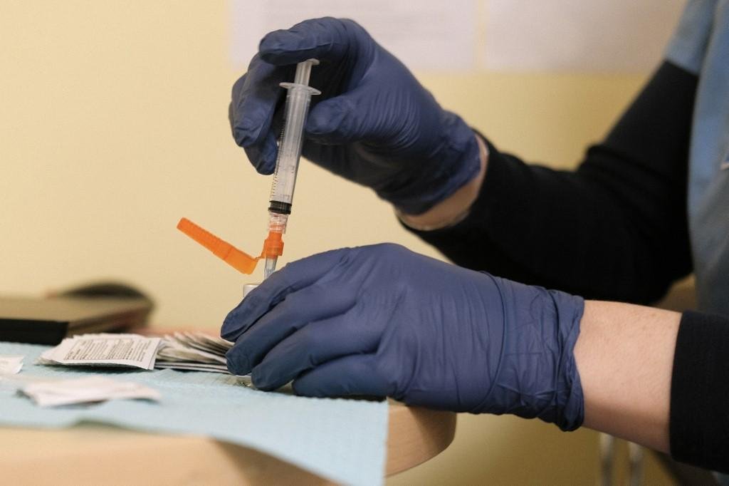 Aproximadamente 10% da popula&ccedil;&atilde;o norte-americana j&aacute; recebeu uma ou duas doses