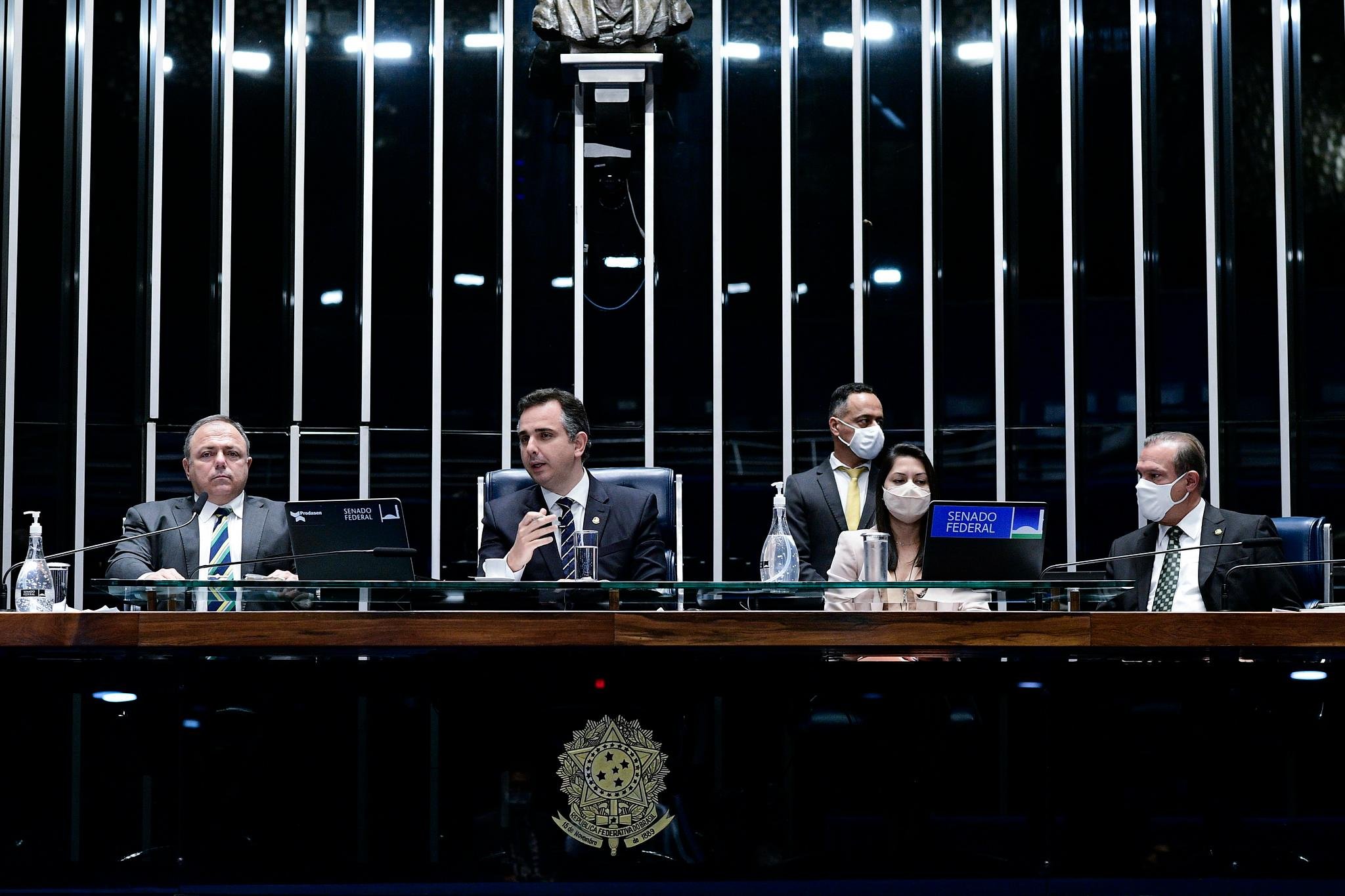 Presidente do Senado afirmou que programa emergencial deve ter mais quatro parcelas