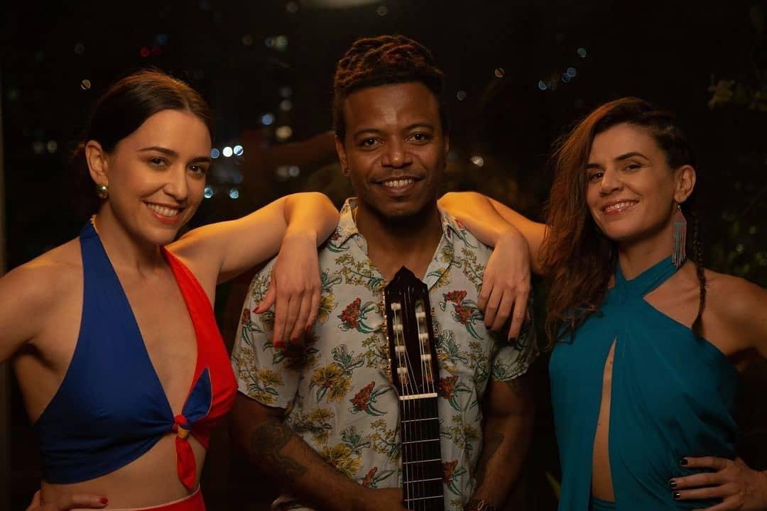 Roberta S&aacute;, Julio Fejuca e Mariana Aydar