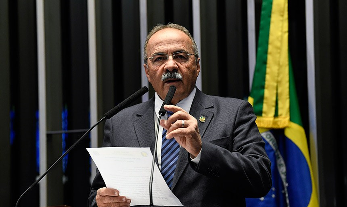 Senador estava afastado h&aacute; mais de quatro meses