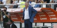 O argentino Ariel Holan assumirá o Santos após o último jogo do Brasileiro e ficará no clube até o final de 2023