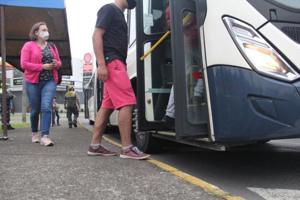 &Ocirc;nibus de Caxias do Sul ir&atilde;o operar neste s&aacute;bado com hor&aacute;rios de domingo