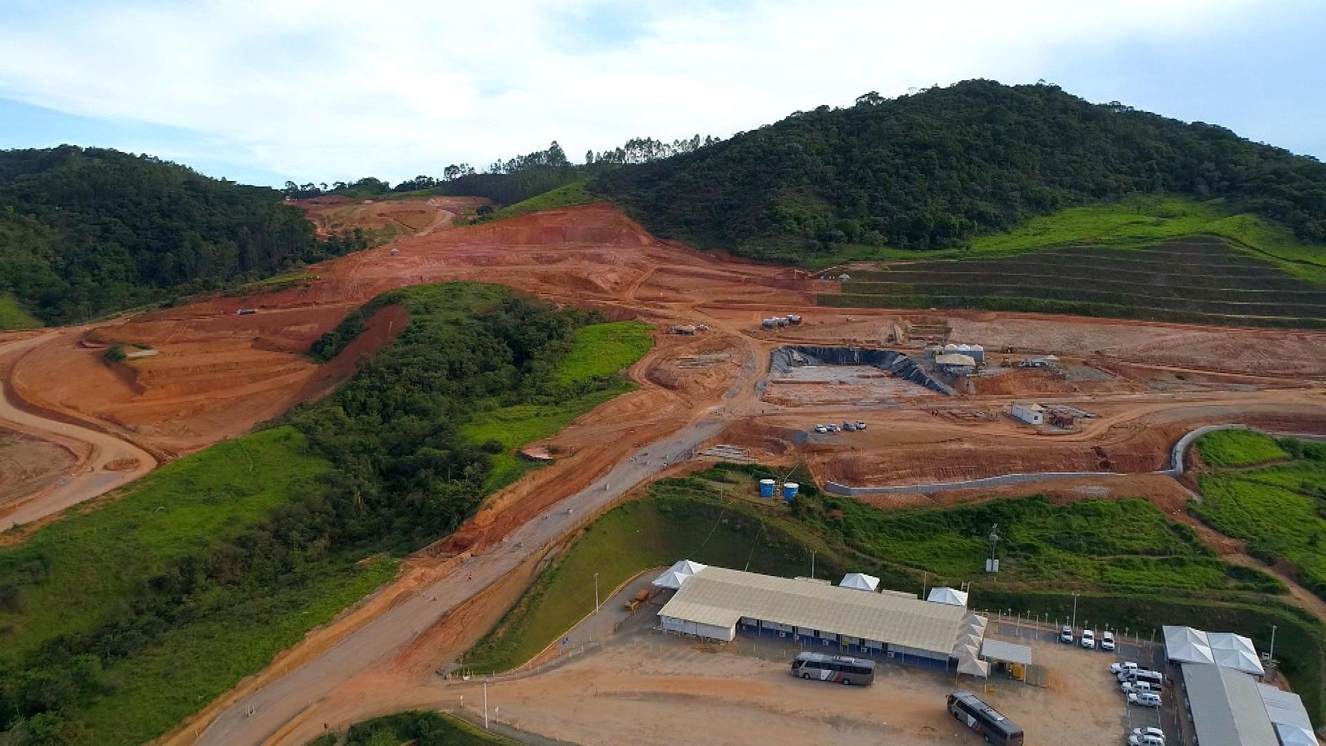 Programa retorna &agrave; cidade mineira para mostrar como est&atilde;o as v&iacute;timas do rompimento da barragem do Fund&atilde;o, que ocorreu em novembro de 2015.