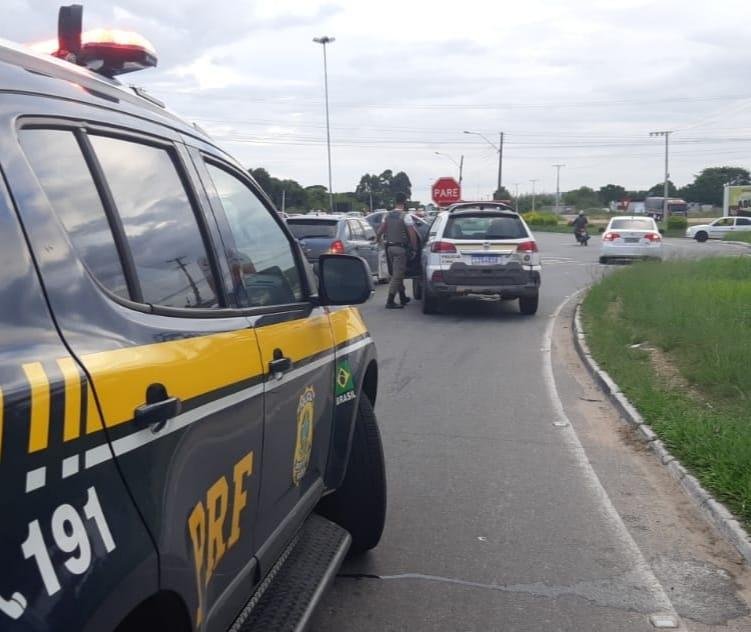 Pol&iacute;cia prendeu foragido nesta segunda-feira, durante a&ccedil;&atilde;o conjunta