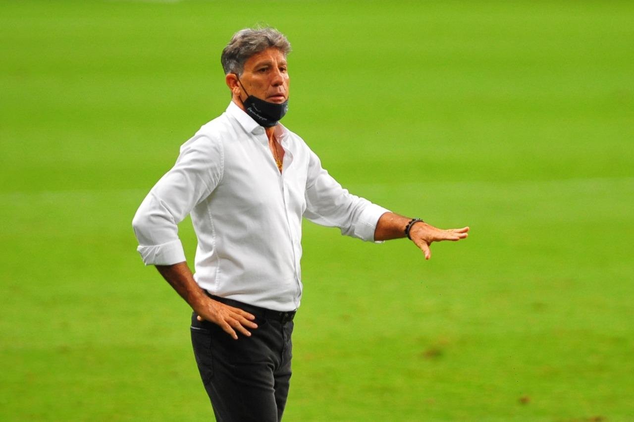 Tr&ecirc;s dirigente do Gr&ecirc;mio do alt&iacute;ssimo clero afirmaram que "Renato estava solto demais"