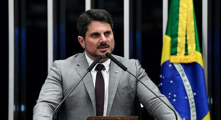 Projeto de Marcos do Val prev&ecirc; que colegiados devem confirmar decis&otilde;es individuais