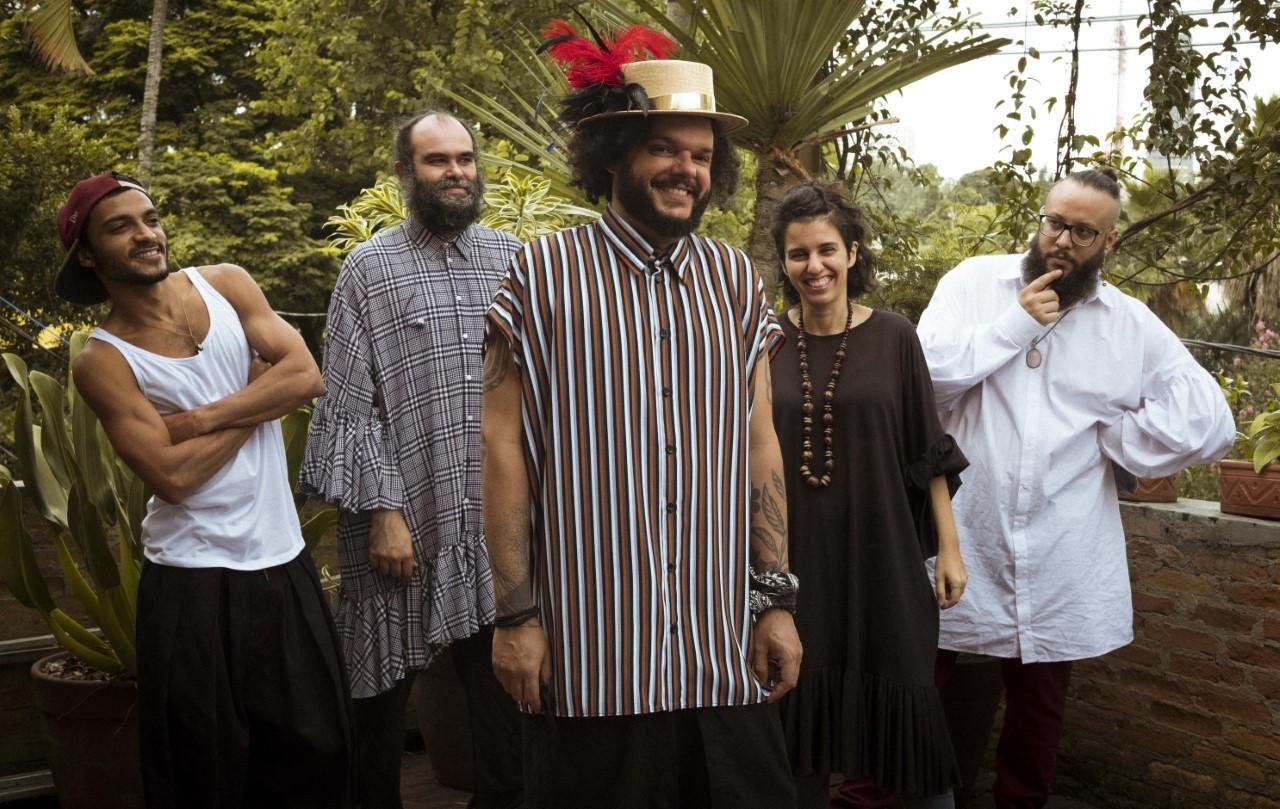 Semper Volt recebe a cantora Ava Rocha, filha do cineasta Glauber Rocha