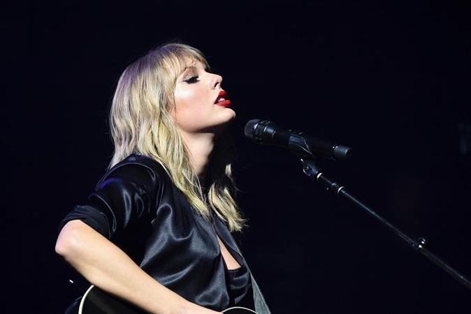 Taylor Swift vai se apresentar na gala pela primeira vez desde 2016