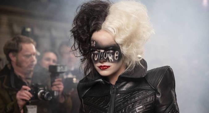 Emma Stone d&aacute; vida a uma jovem Cruella no filme que contar&aacute; a origem da vil&atilde;