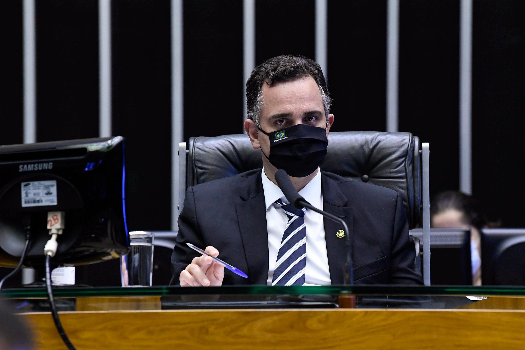 Presidente do Senado resiste a instalar a CPI da Covid e prop&otilde;e pacto entre Poderes para reverter quadro no combate &agrave; pandemia