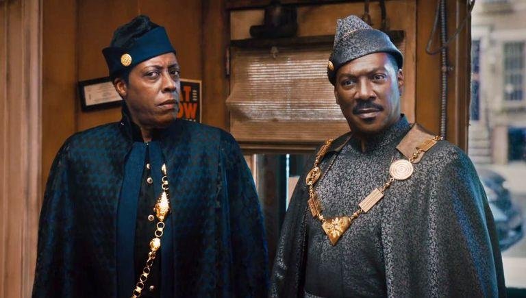 Arsenio Hall e Eddie Murphy retomam os personagens do cl&aacute;ssico de 1988