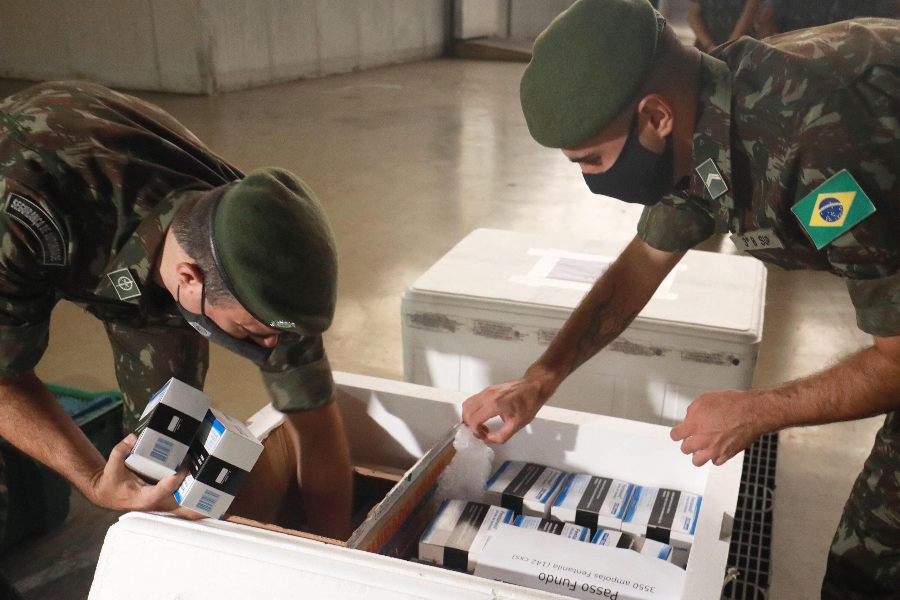 Log&iacute;stica para chegar em 23 munic&iacute;pios teve apoio do Ex&eacute;rcito Brasileiro nesta ter&ccedil;a-feira