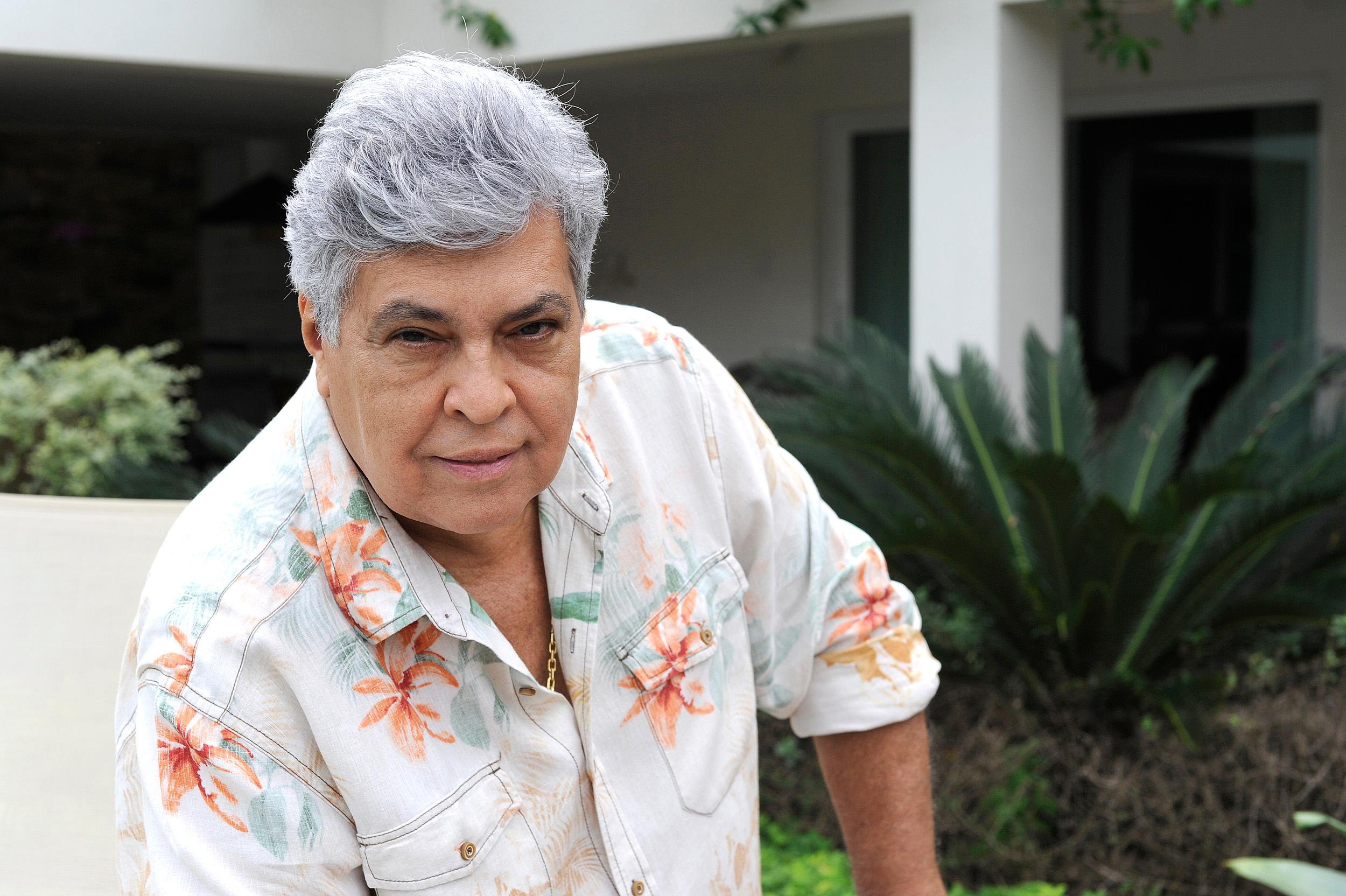 O cantor Sidney Magal recebeu a primeira dose da vacina contra covid-19