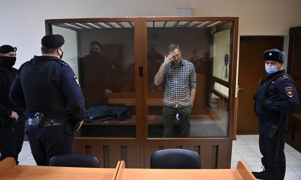 Navalny diz que est&atilde;o privando-o do sono durante a noite