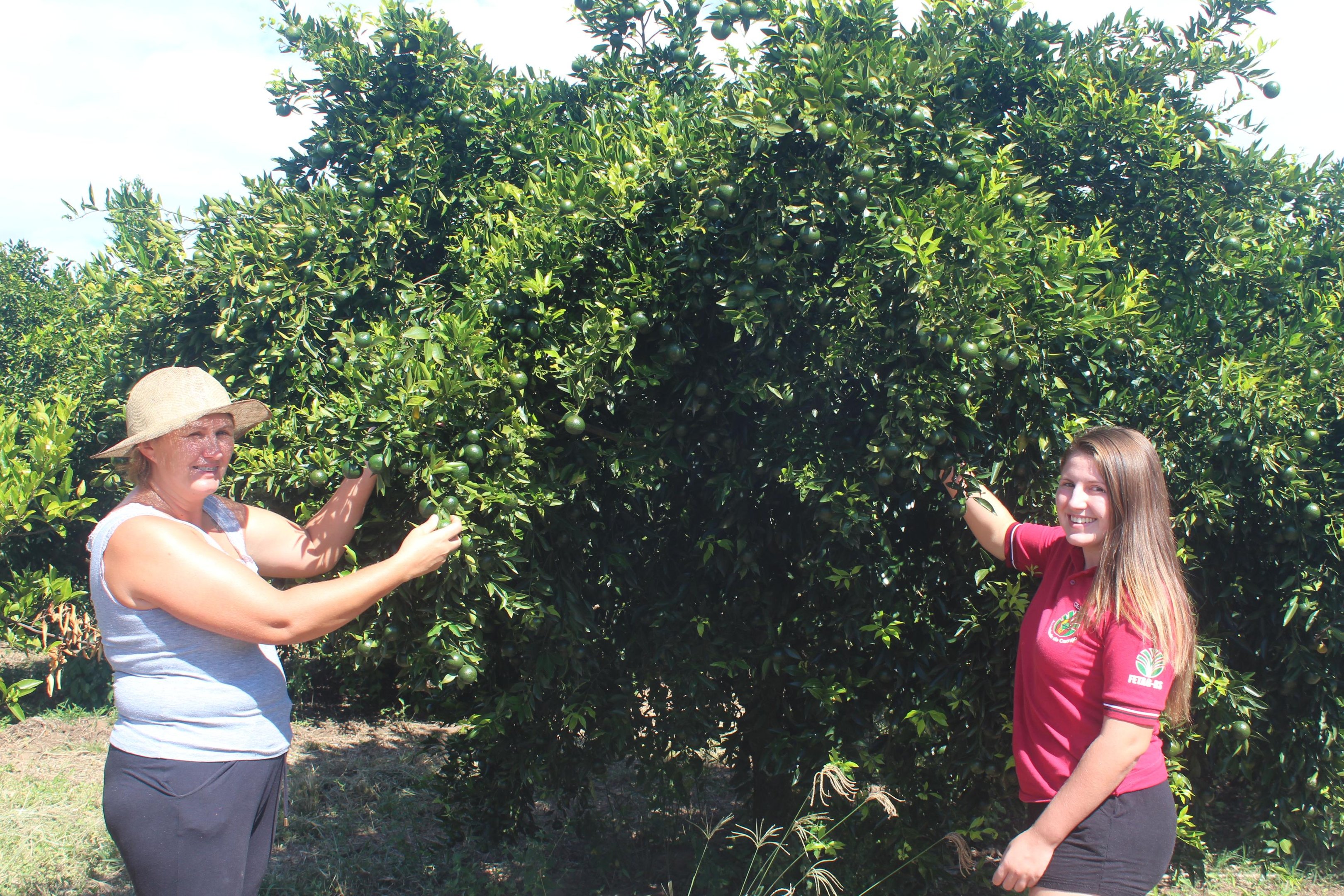 Elisandra e Brenda Kehl, m&atilde;e e filha, acreditam que a tecnologia tornar&aacute; tranquila a adapta&ccedil;&atilde;o &agrave; rastreabilidade