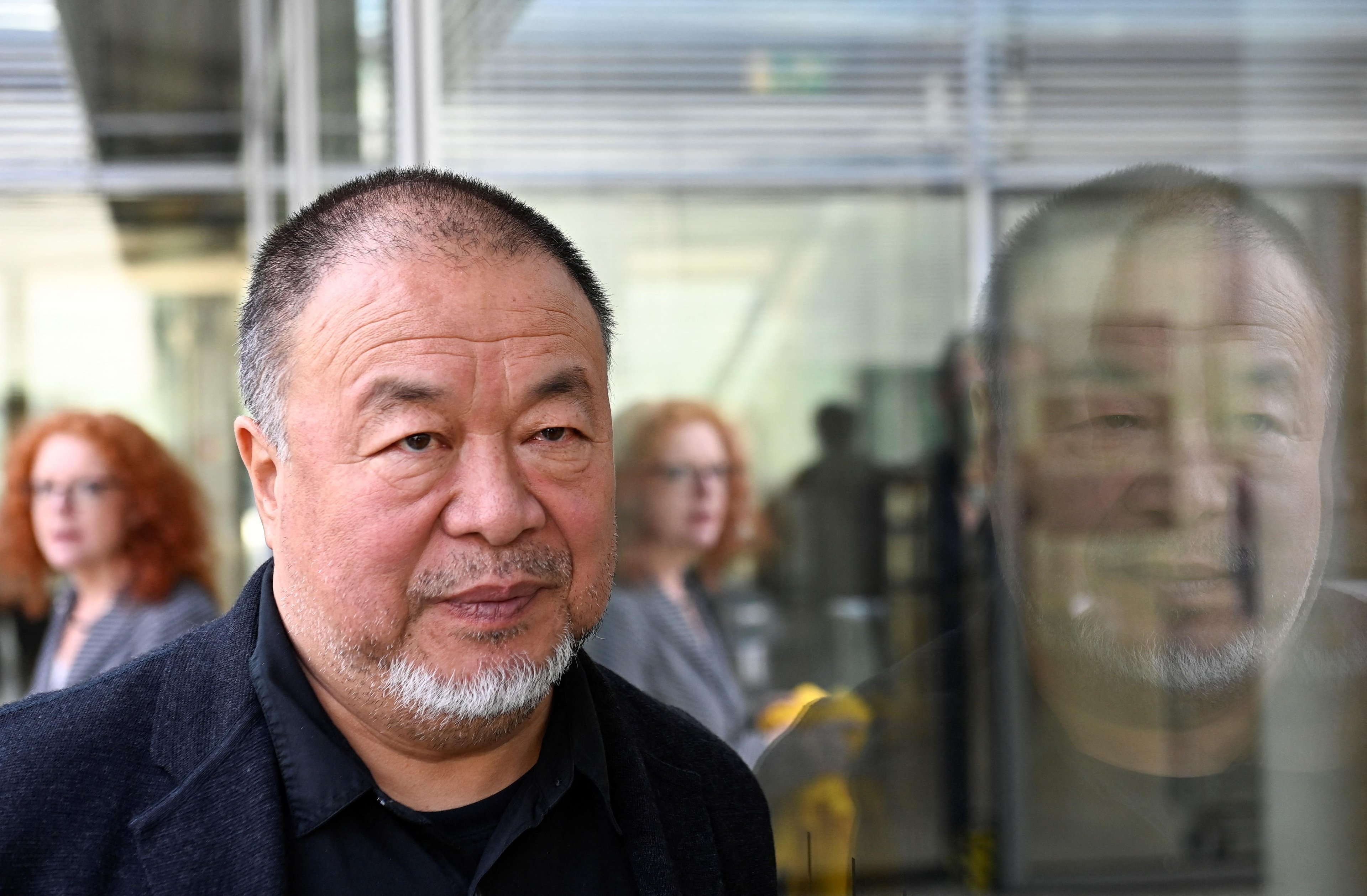 Ai Weiwei, o mais famoso artista chin&ecirc;s contempor&acirc;neo, est&aacute; convencido de que Hong Kong sofre a mesma censura r&iacute;gida imposta na China continental